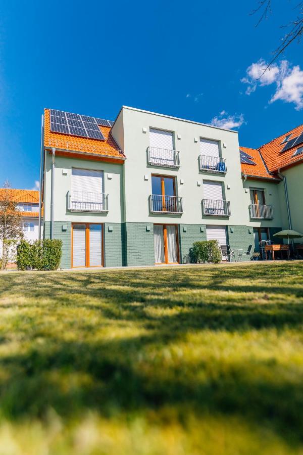 City - Travel & Living - Appartement Билефелд Екстериор снимка