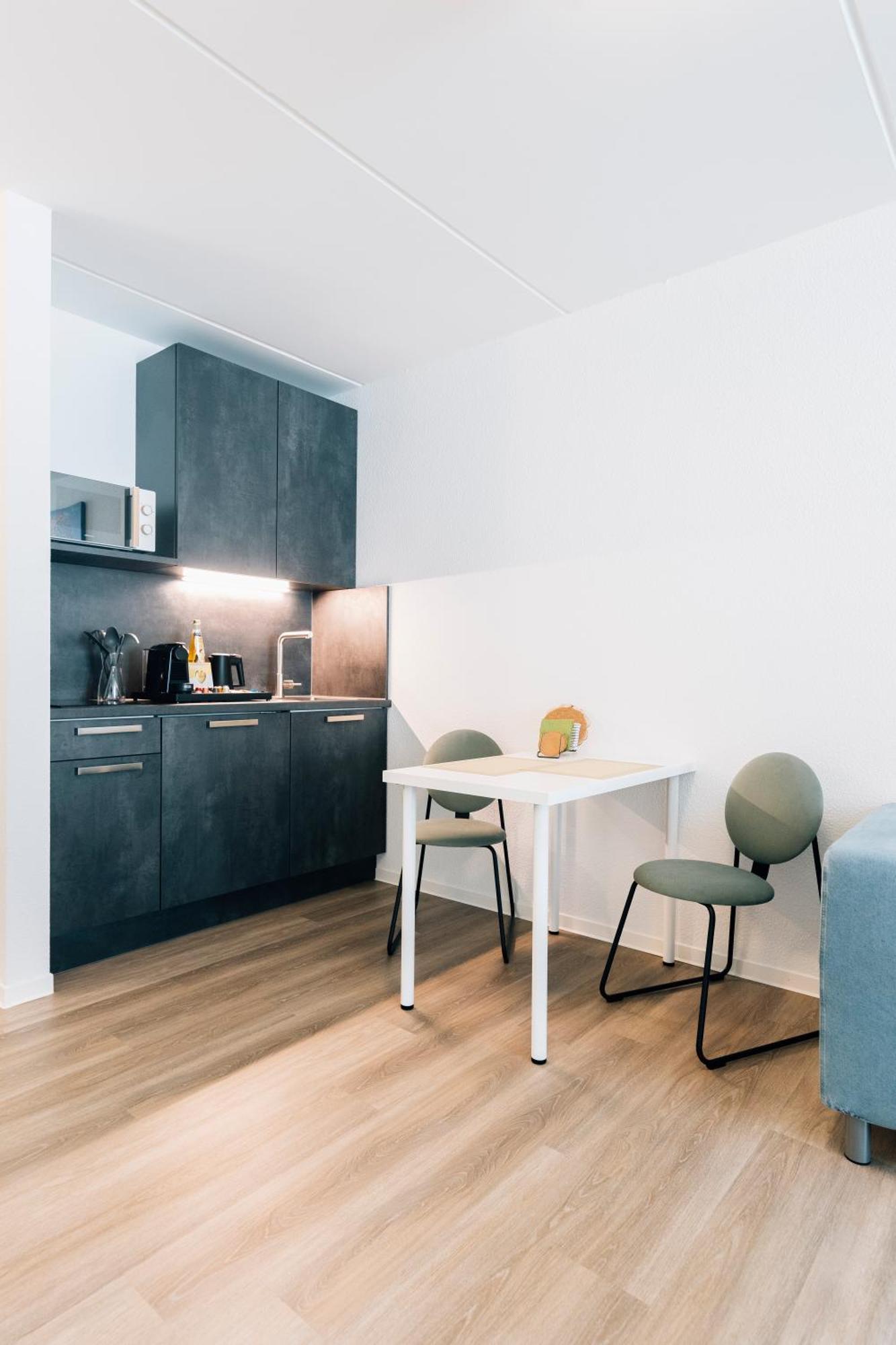 City - Travel & Living - Appartement Билефелд Екстериор снимка